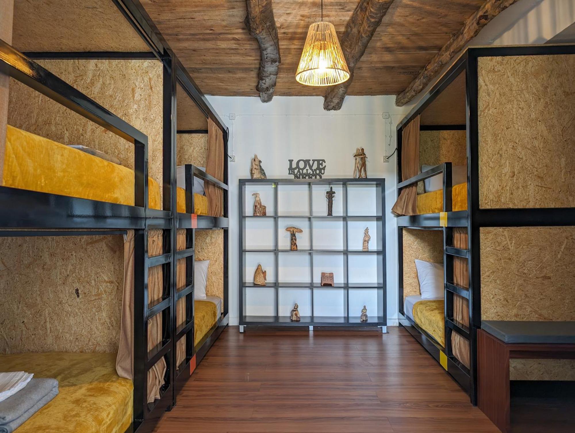 Loving Strangers Hostel مادالينا المظهر الخارجي الصورة